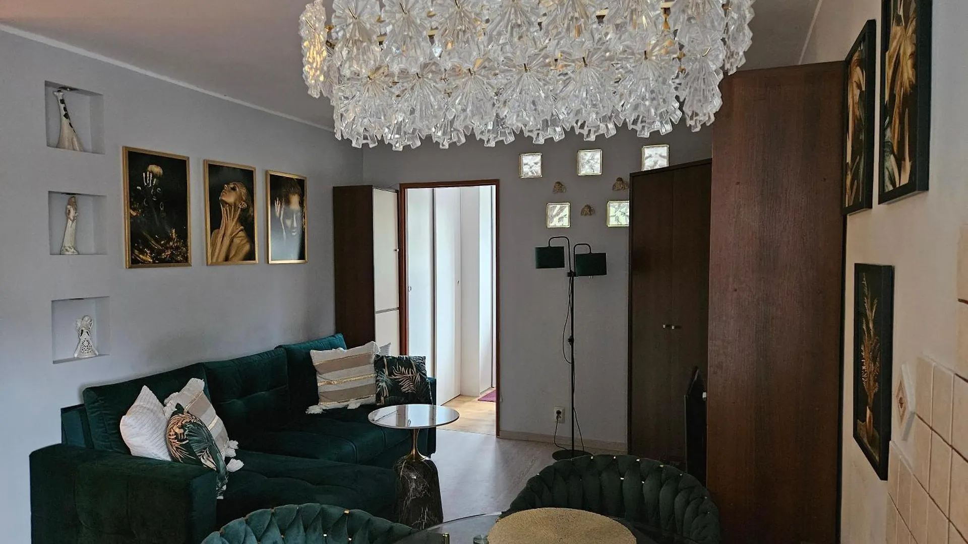 Glamour Apartment Πόζναν